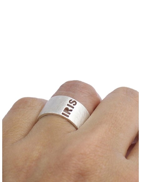 Anillo nombre personalizado