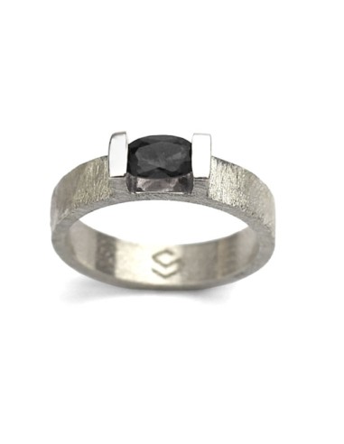 THREE Anillo Onix Negro