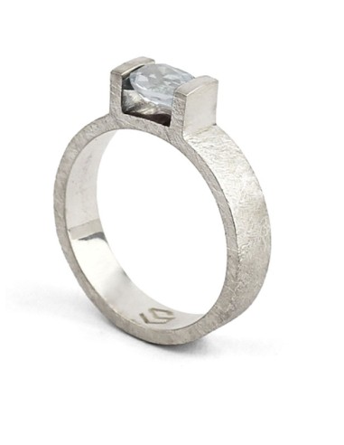 THREE Anillo Topacio Blanco