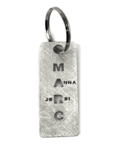 LLAVERO PERSONALIZADO CON NOMBRES