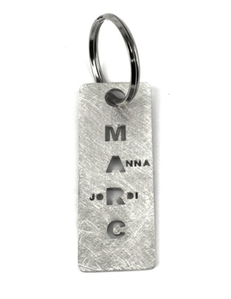 LLAVERO PERSONALIZADO CON NOMBRES