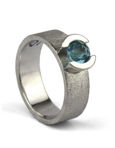 FOUR con Topacio Azul