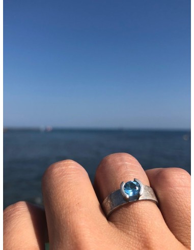 FOUR con Topacio Azul