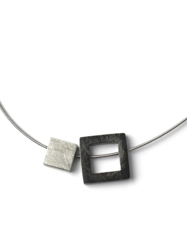 COLLAR SQUARE TWO