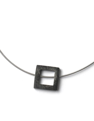 COLLAR SQUARE TWO
