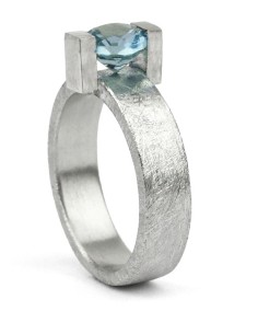 FIVE con Topacio azul