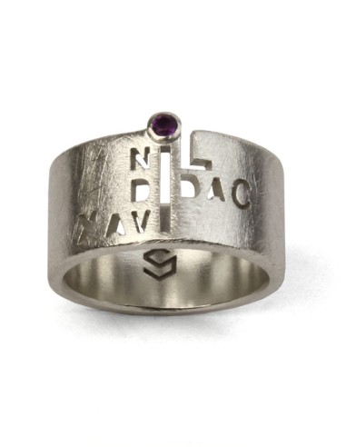 Anillo personalizado con 3  nombres y piedra