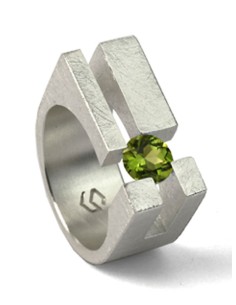 4D+PERIDOTO