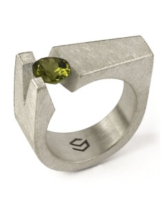 EIGHT+PERIDOTO