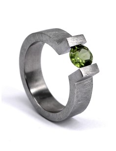 MAXI THREE PERIDOTO ACERO