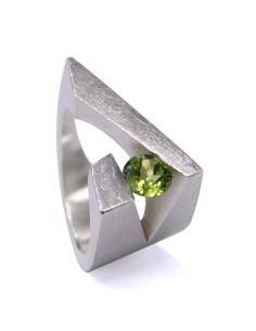 ANILLO NINE PERIDOTO