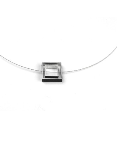 COLLARET QUADRAT ONE EN NEGRE