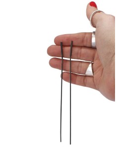 PENDIENTES LARGOS LINE NEGROS 2