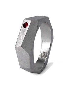 anillo rock granate