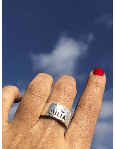 Anillo personalizado con 1 nombre y piedra