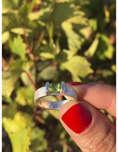 THREE Anillo Peridoto