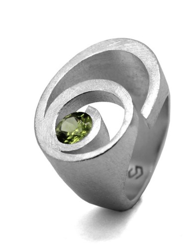 TWELVE PERIDOTO
