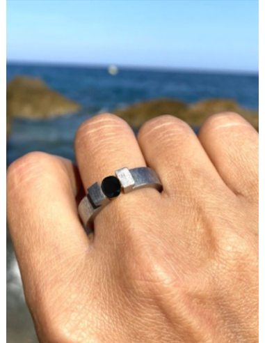DIAMOND ONYX RING