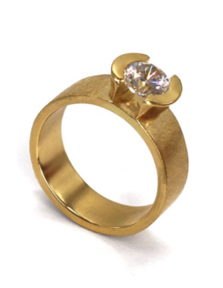 FOUR RING IN YELLOW GOLD