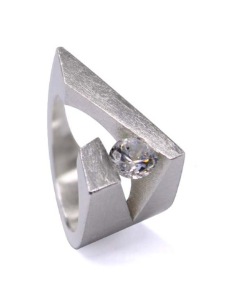 ANILLO NINE TOPACIO BLANCO