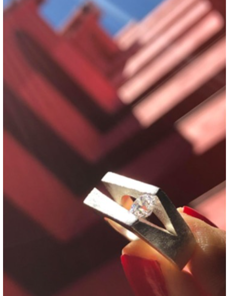 ANILLO SEVEN TOPACIO BLANCO